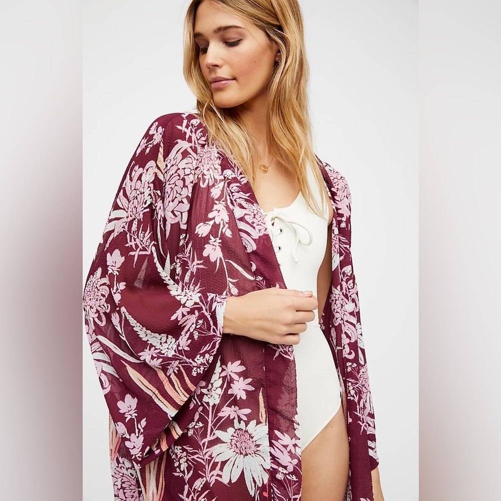 Free People Intimately if you say so burgundy pink floral kimono 23731 - Picture 2 of 12